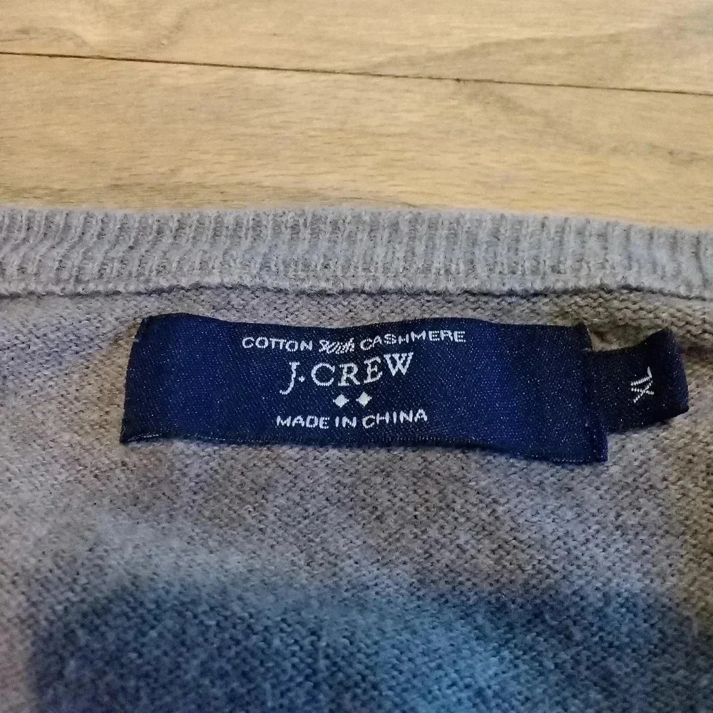 J. Crew Cashmere Cotton Lightweight Tan Light Brown Minimalist V Neck Sweater XL - Picture 5 of 9